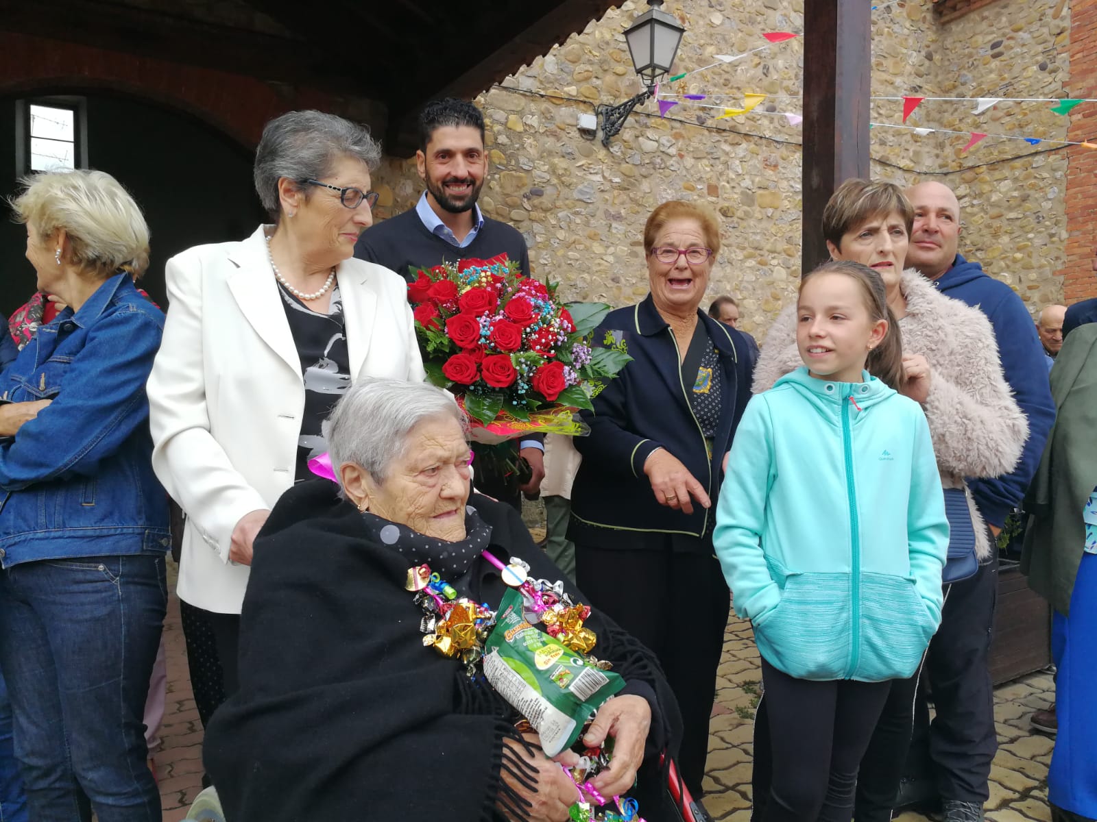 Fotos: Llamas de la Ribera celebra los 100 años la &#039;Tía Engracia&#039;