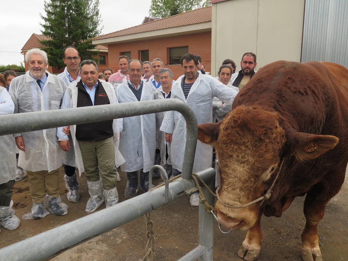 Fotos: El director general de Producción Agropecuaria visita las instalaciones del Censyra