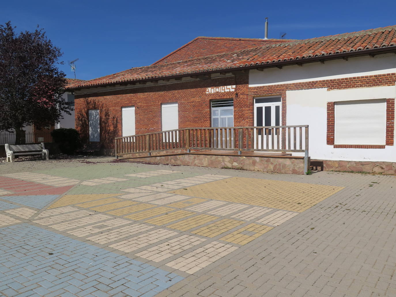 Fotos: El Colegio de Palacios de Fontecha cierra por no tener alumnos