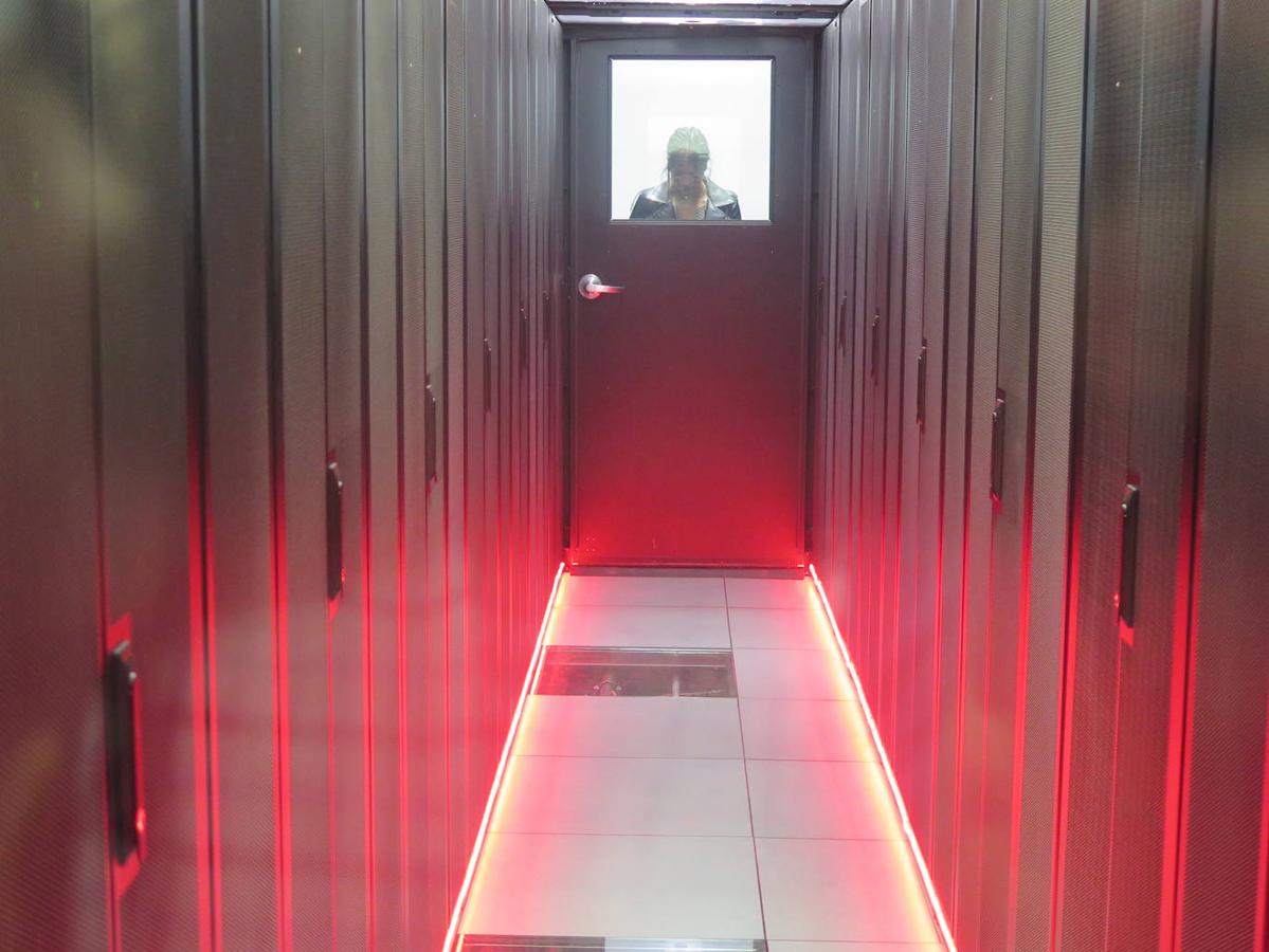 Fotos: El alcalde visita el Centro de Supercomputación