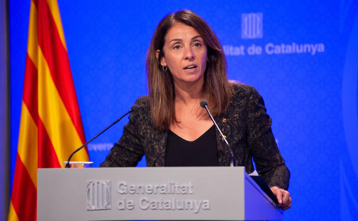 La portavoz del Govern de la Generelitat, Meritxell Budó, en rueda de prensa tras el Consell Executiu, en Barcelona.