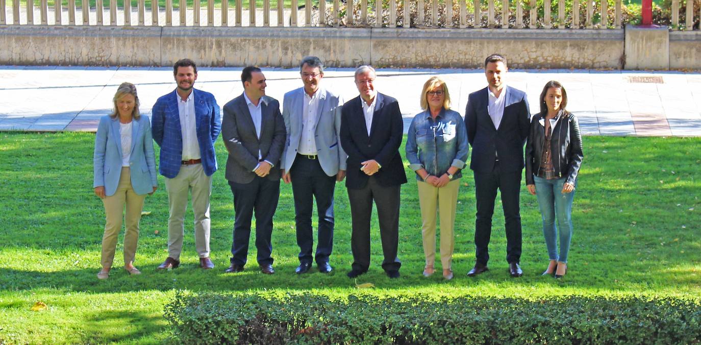 Fotos: El PP de León presenta a sus candidatos al Congreso y al Senado