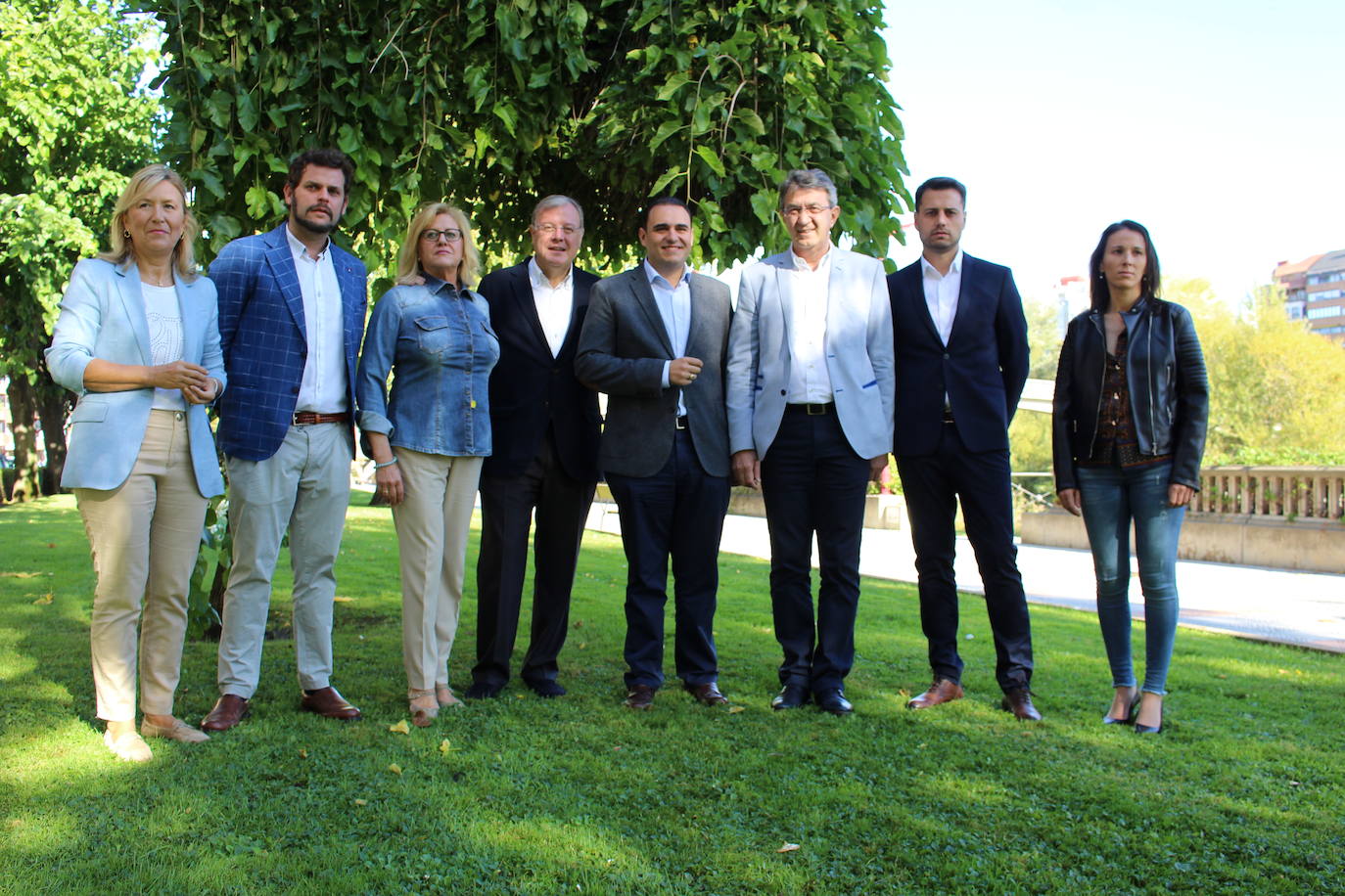 Fotos: El PP de León presenta a sus candidatos al Congreso y al Senado