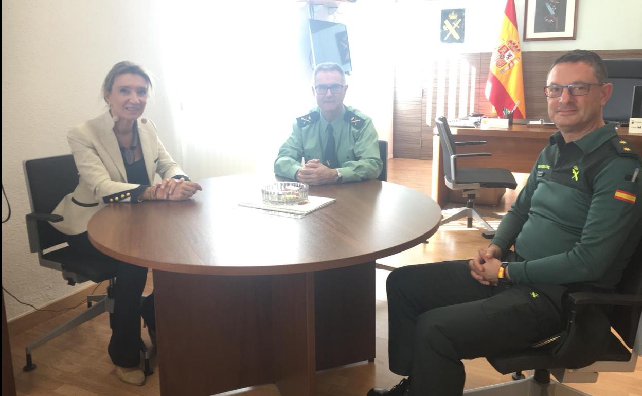 Un instante de la reunión mantenida este viernes.