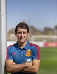 Imagen secundaria 2 - Mikel Oyarzabal.