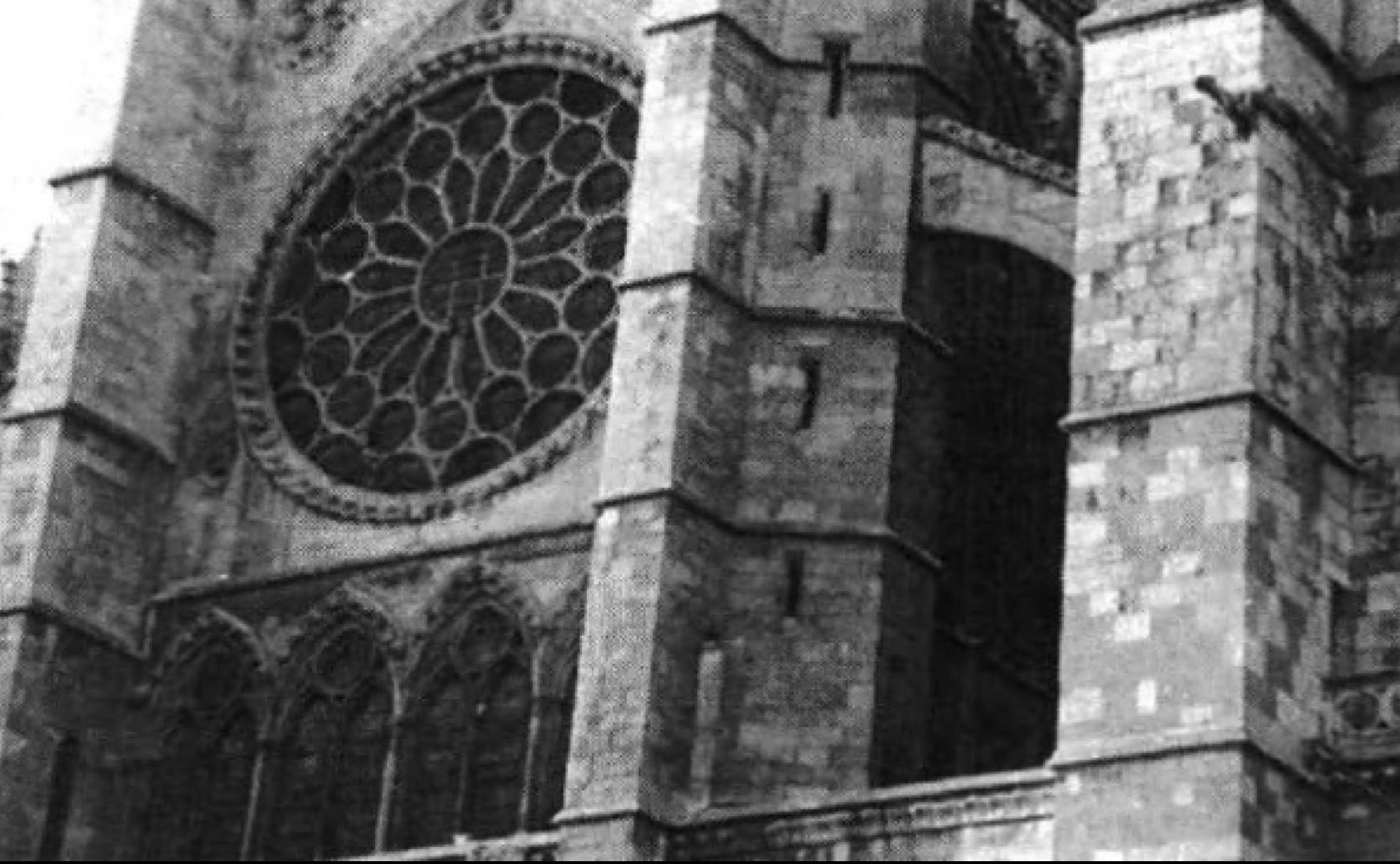 Vista de la Catedral de León en una imagen antigua. 