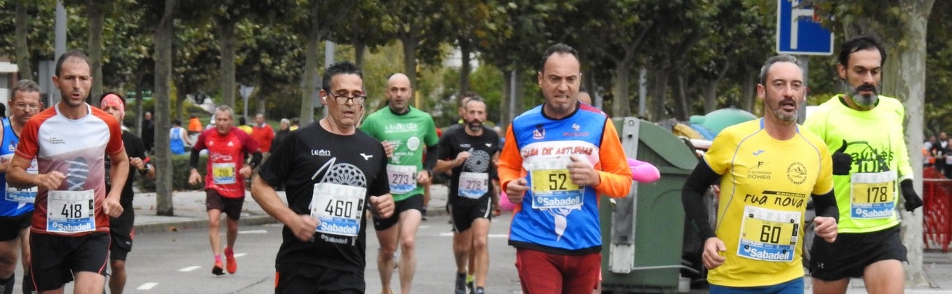 León se ha convertido de nuevo en el escenario para una gran cita del atletismo. Brillantes 10 kilómetros en la ciudad.