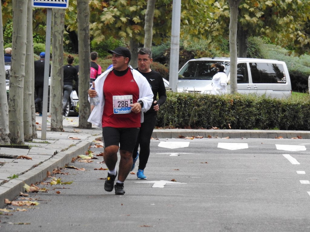 León se ha convertido de nuevo en el escenario para una gran cita del atletismo. Brillantes 10 kilómetros en la ciudad.