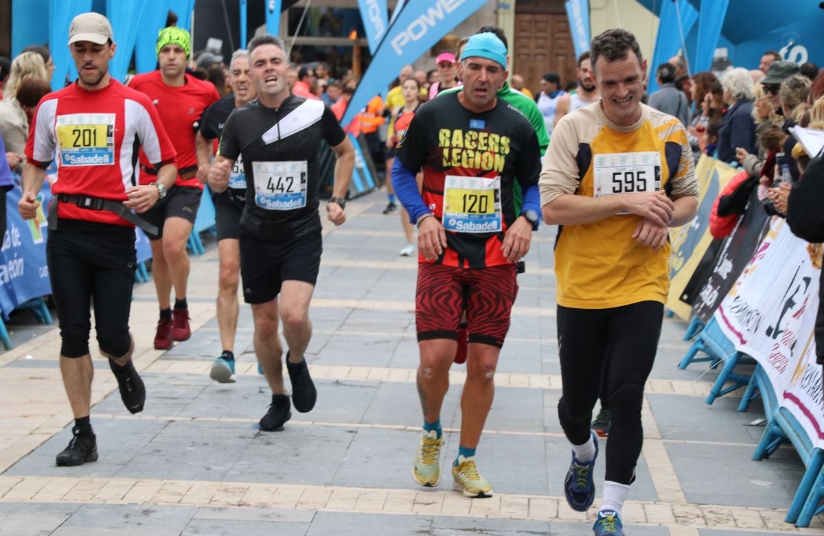 Fotos: La meta de los 10km Ciudad de León