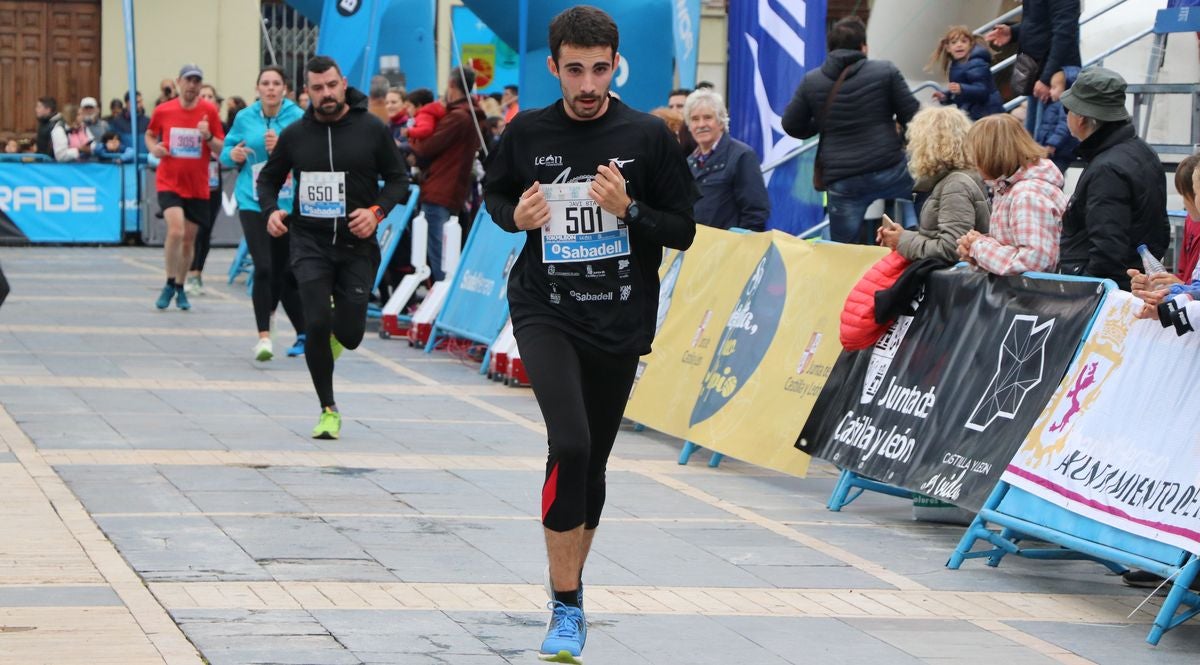 Fotos: La meta de los 10km Ciudad de León