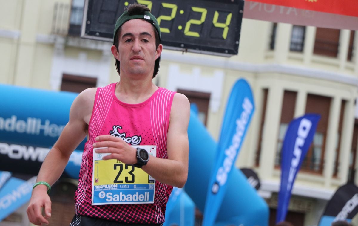 Fotos: La meta de los 10km Ciudad de León