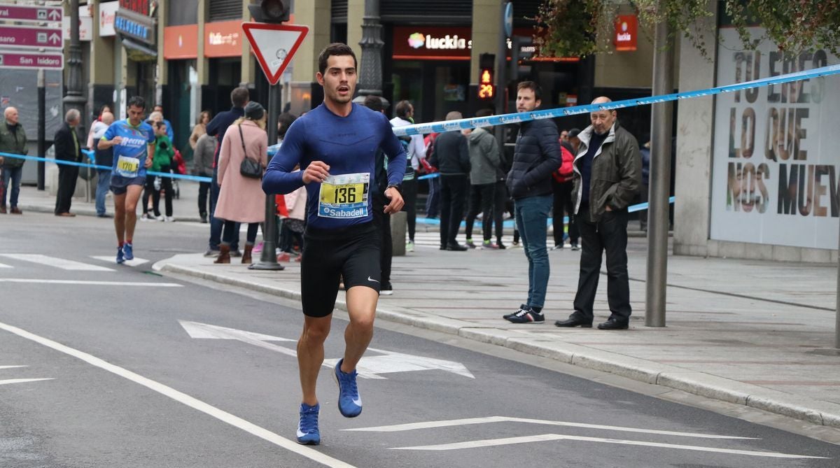 Fotos: Los 10km de León, a su paso por Ordoño II