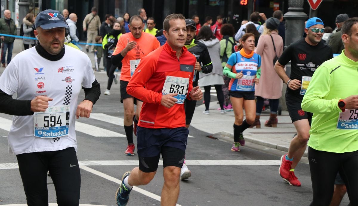 Fotos: Los 10km de León, a su paso por Ordoño II