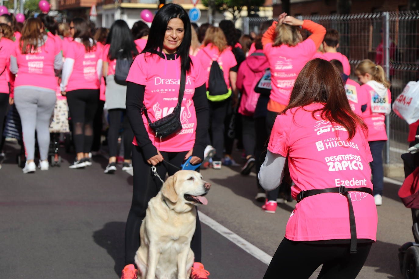 La ciudad de León acoge una nueva carrera de la lucha contra el cáncer de mama.