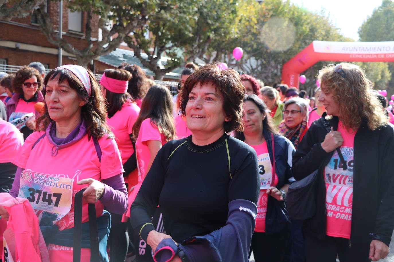 La ciudad de León acoge una nueva carrera de la lucha contra el cáncer de mama.