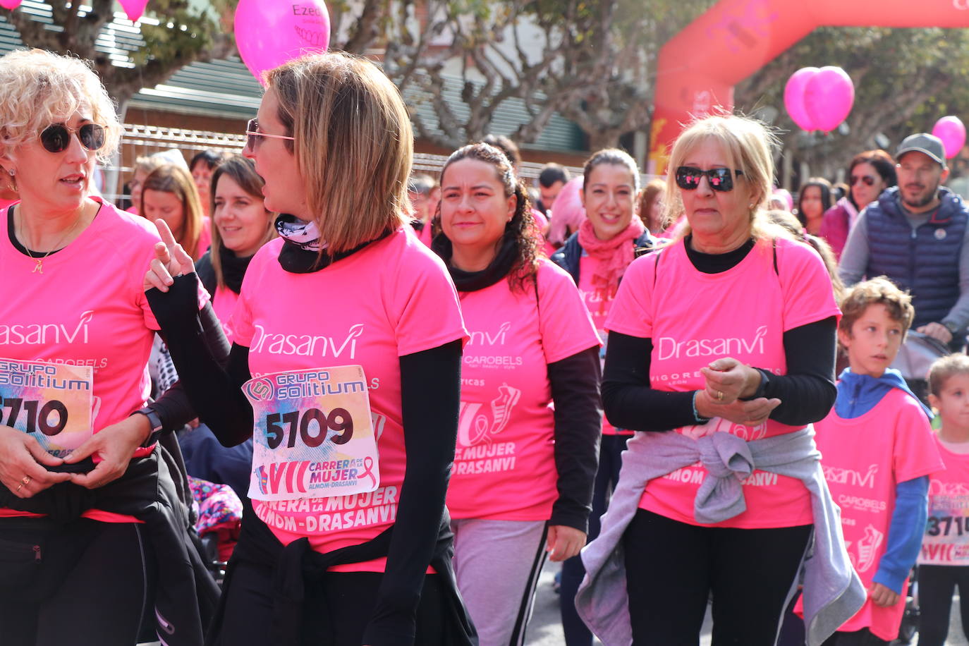 La ciudad de León acoge una nueva carrera de la lucha contra el cáncer de mama.