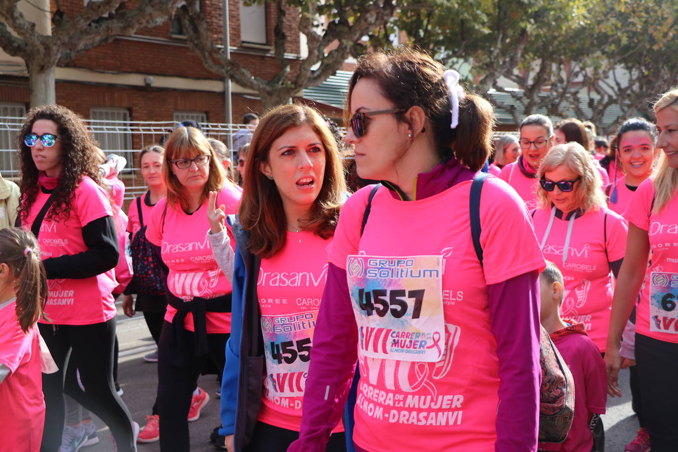La ciudad de León acoge una nueva carrera de la lucha contra el cáncer de mama.