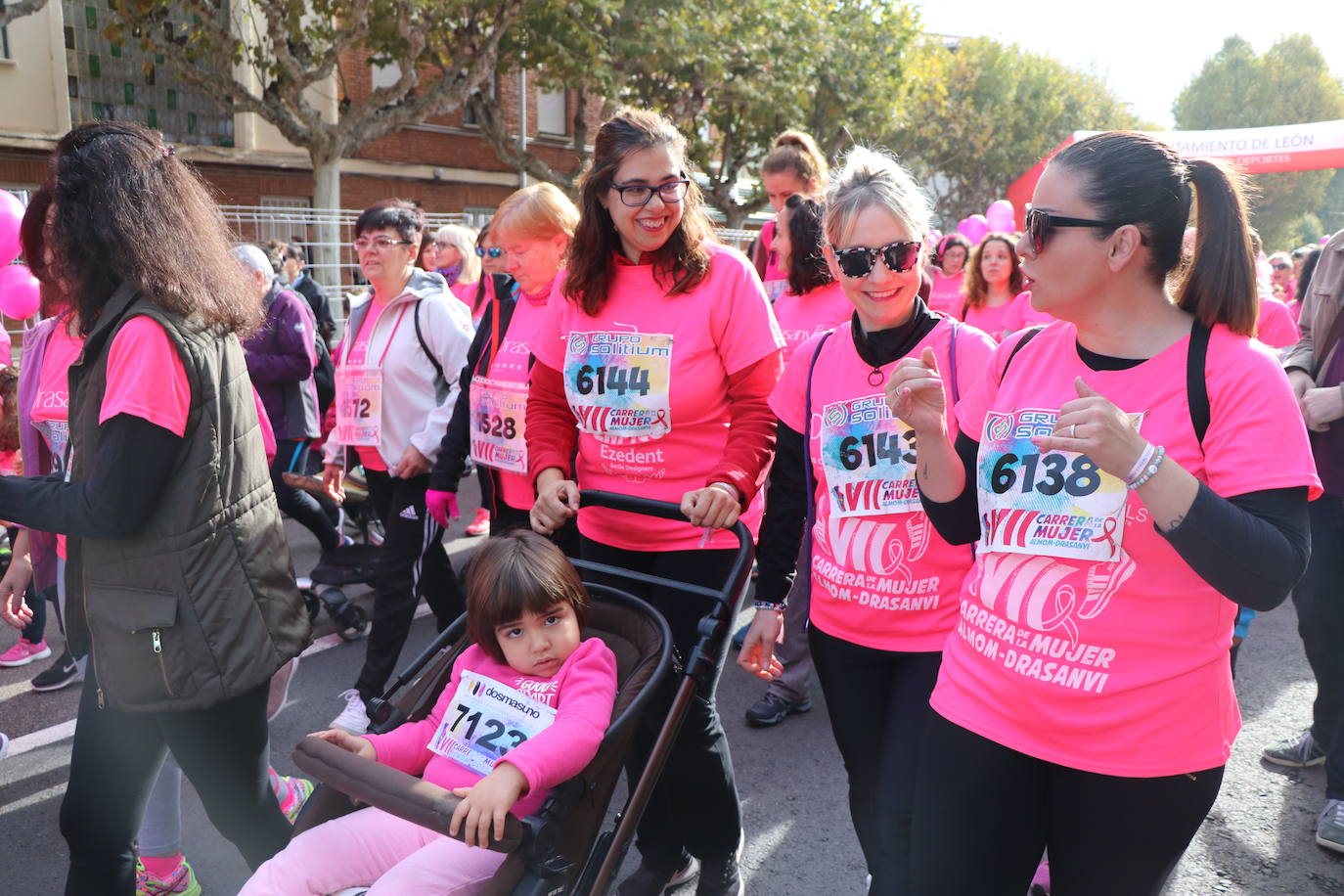 La ciudad de León acoge una nueva carrera de la lucha contra el cáncer de mama.