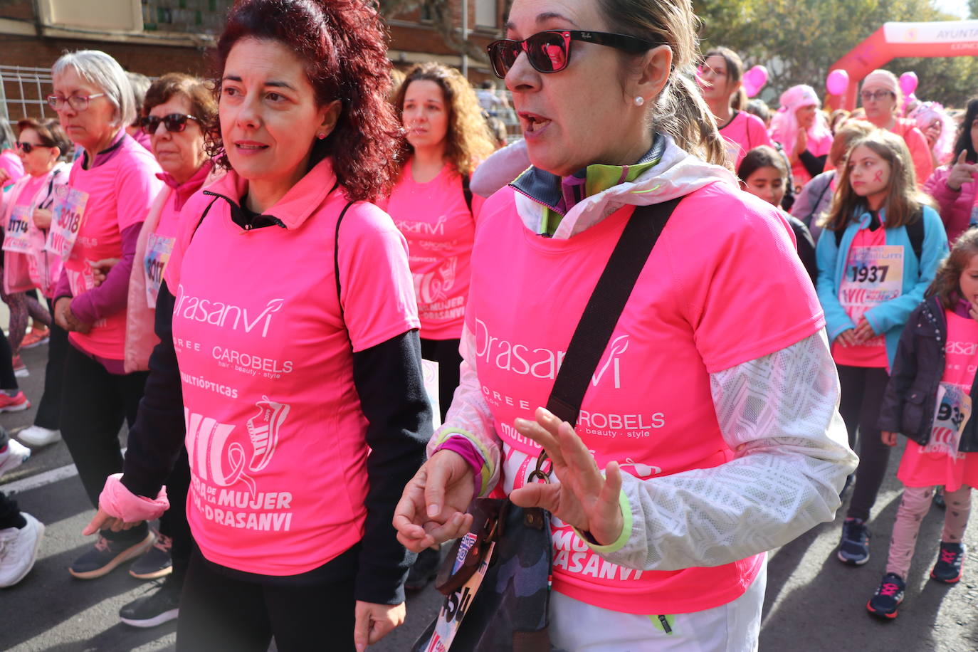 La ciudad de León acoge una nueva carrera de la lucha contra el cáncer de mama.