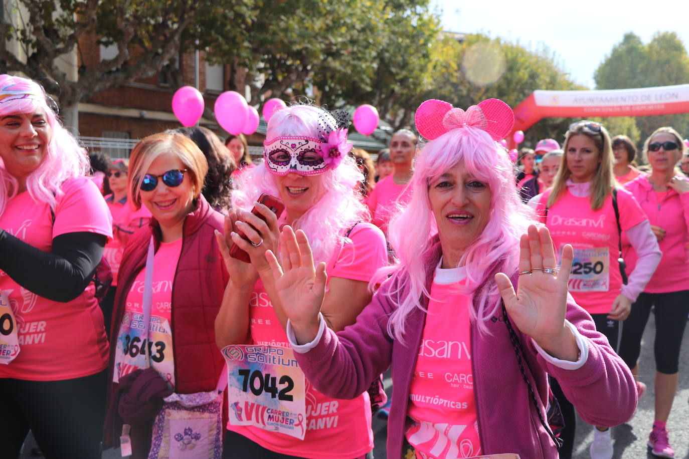 La ciudad de León acoge una nueva carrera de la lucha contra el cáncer de mama.