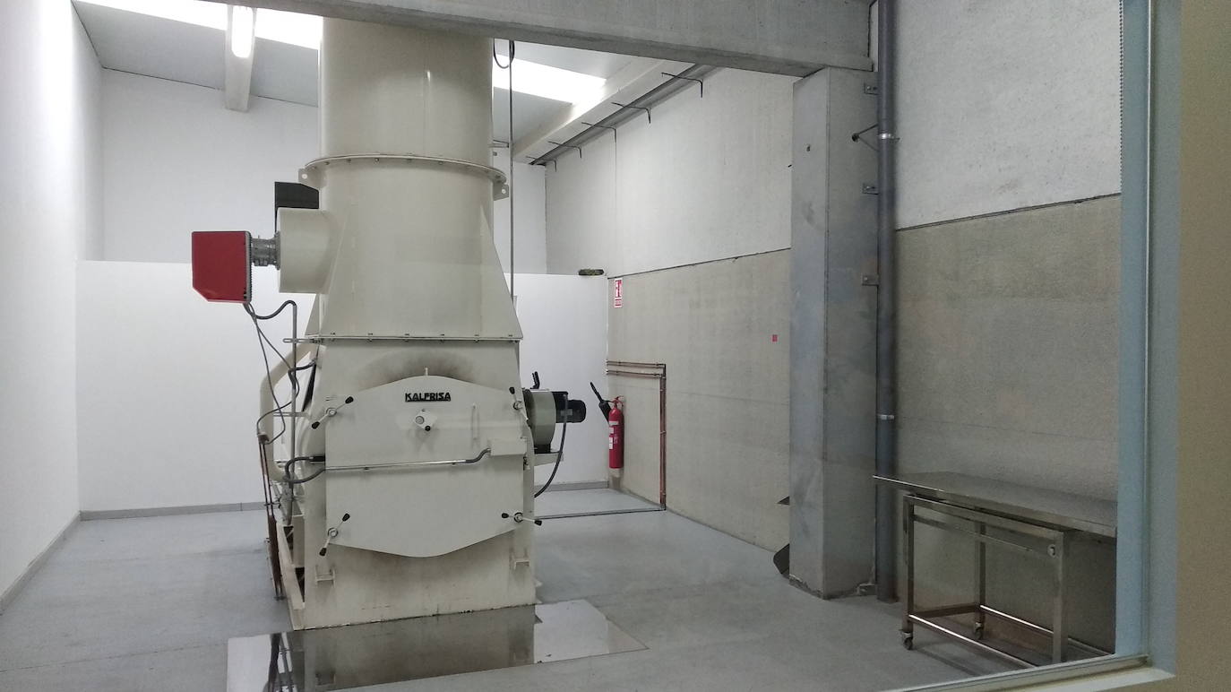 Fotos: El tanatorio crematorio para mascotas Simas, situado en Cabañas Raras