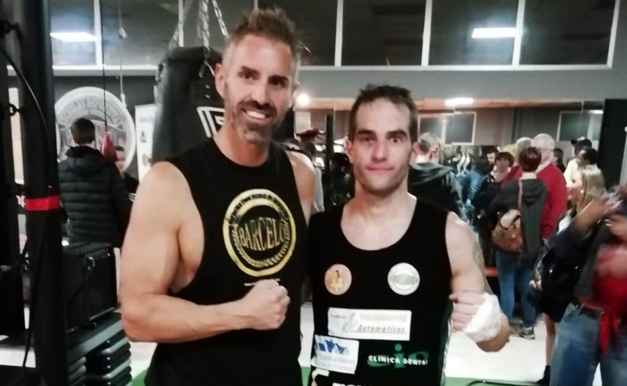 Kike Presa boxea en Barcelona