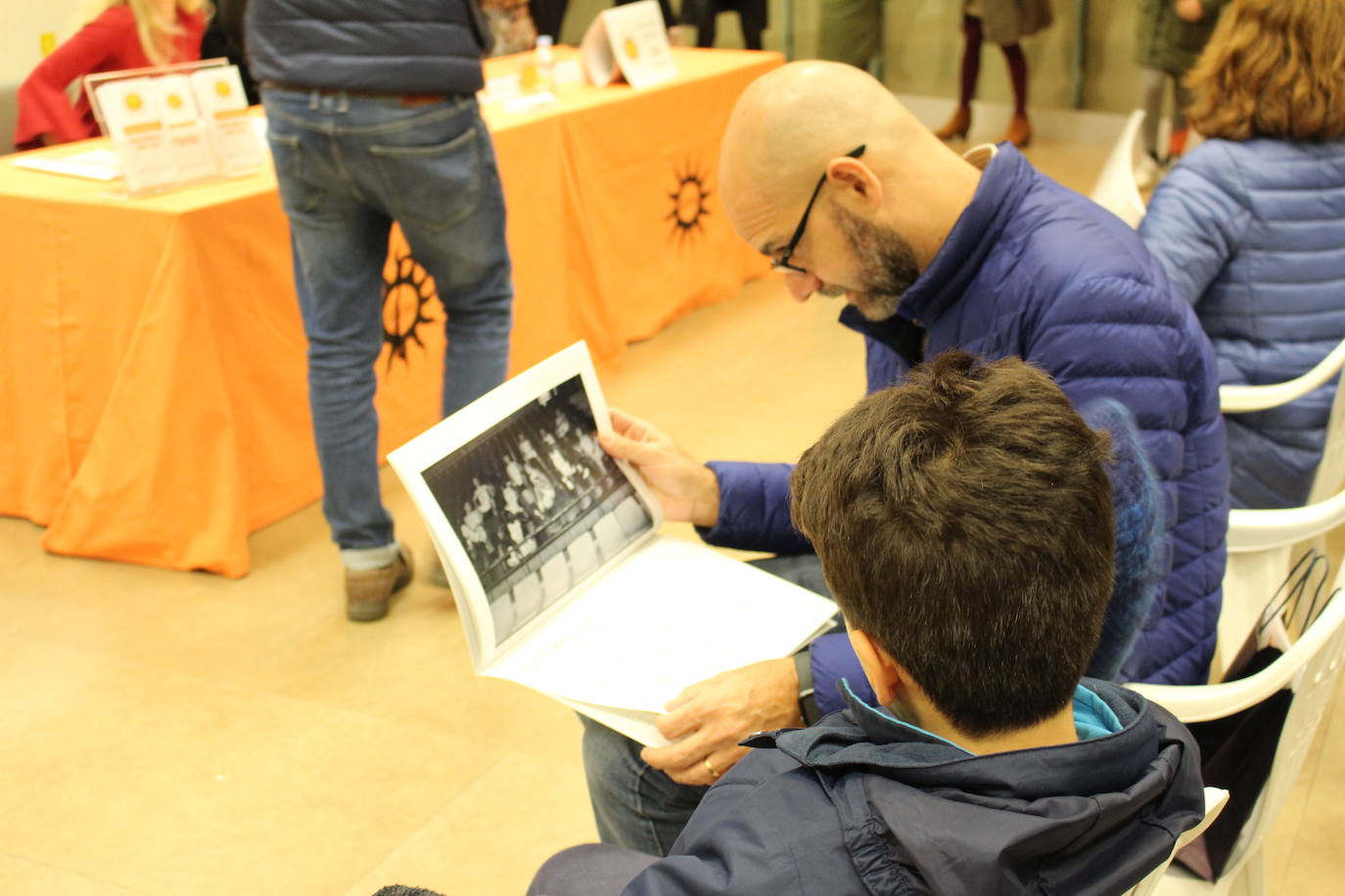 Fotos: Presentación del calendario de Alcles