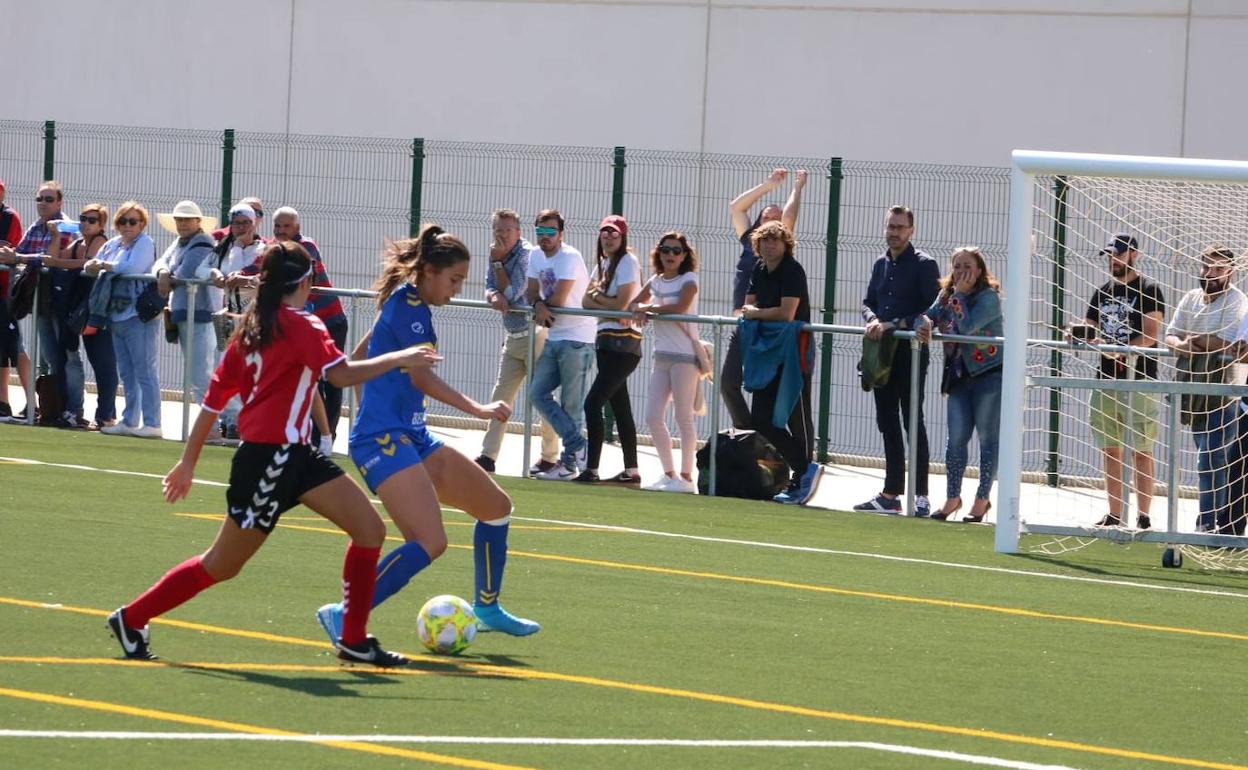 Un partido disputado por el Olímpico de León.