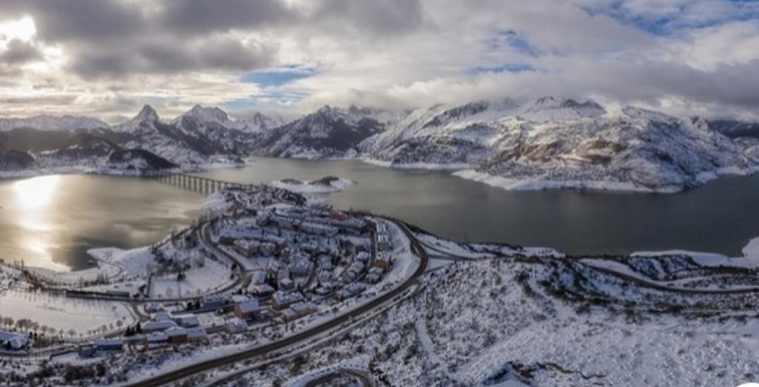 Fotos: La nieve, un manto blanco sobre la provincia leonesa