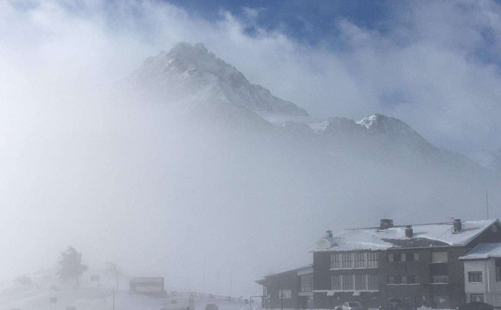 Temporalk de nieve en las últimas horas en la estación invernal de San Isidro.