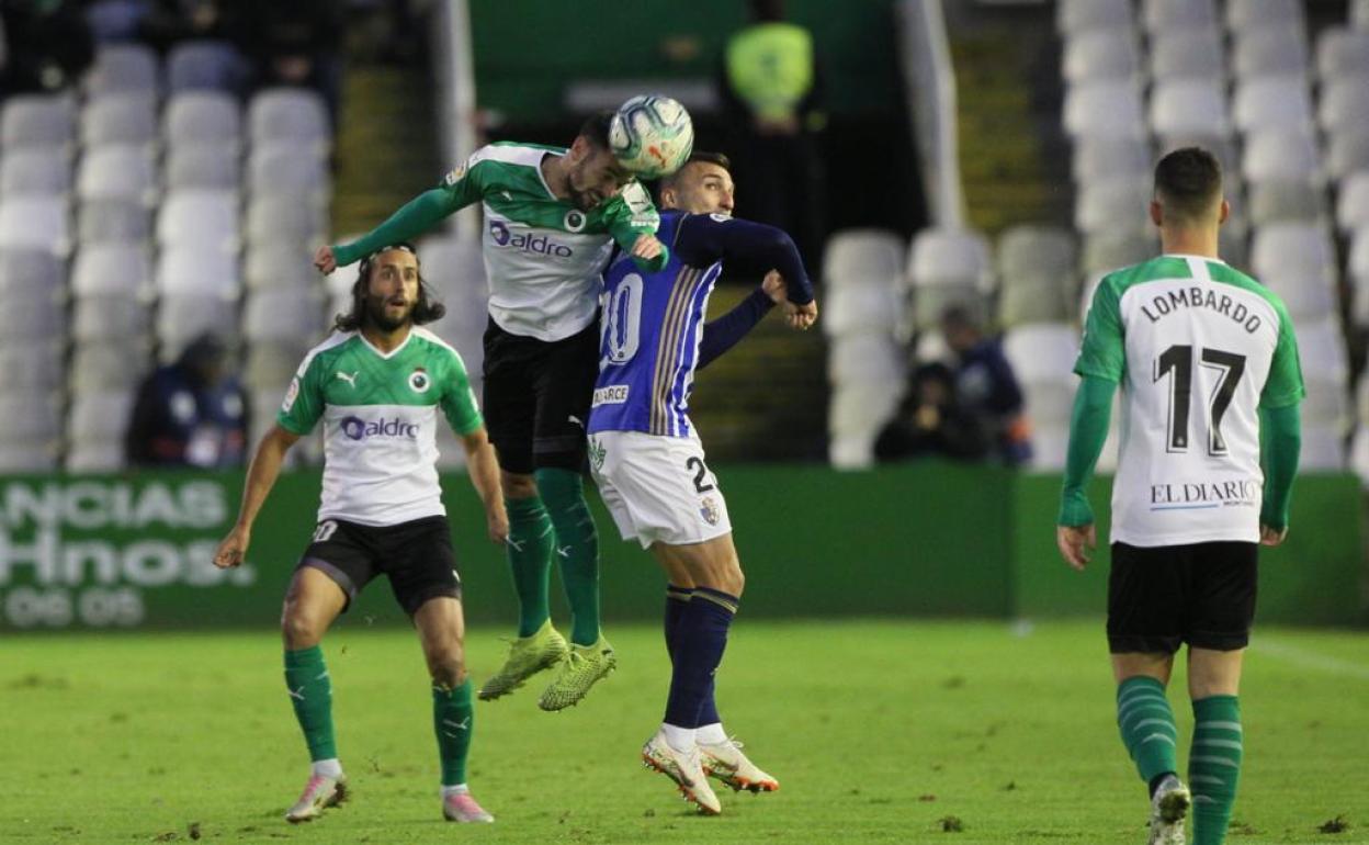 Un lance del partido en el Sardinero.