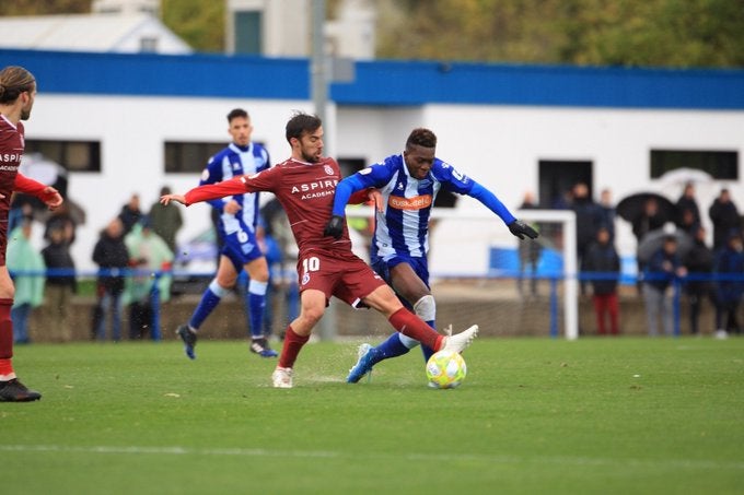 El encuentro de la jornada 12 está marcada por la lluvia y el estado del terreno de juego del campo de Ibaia