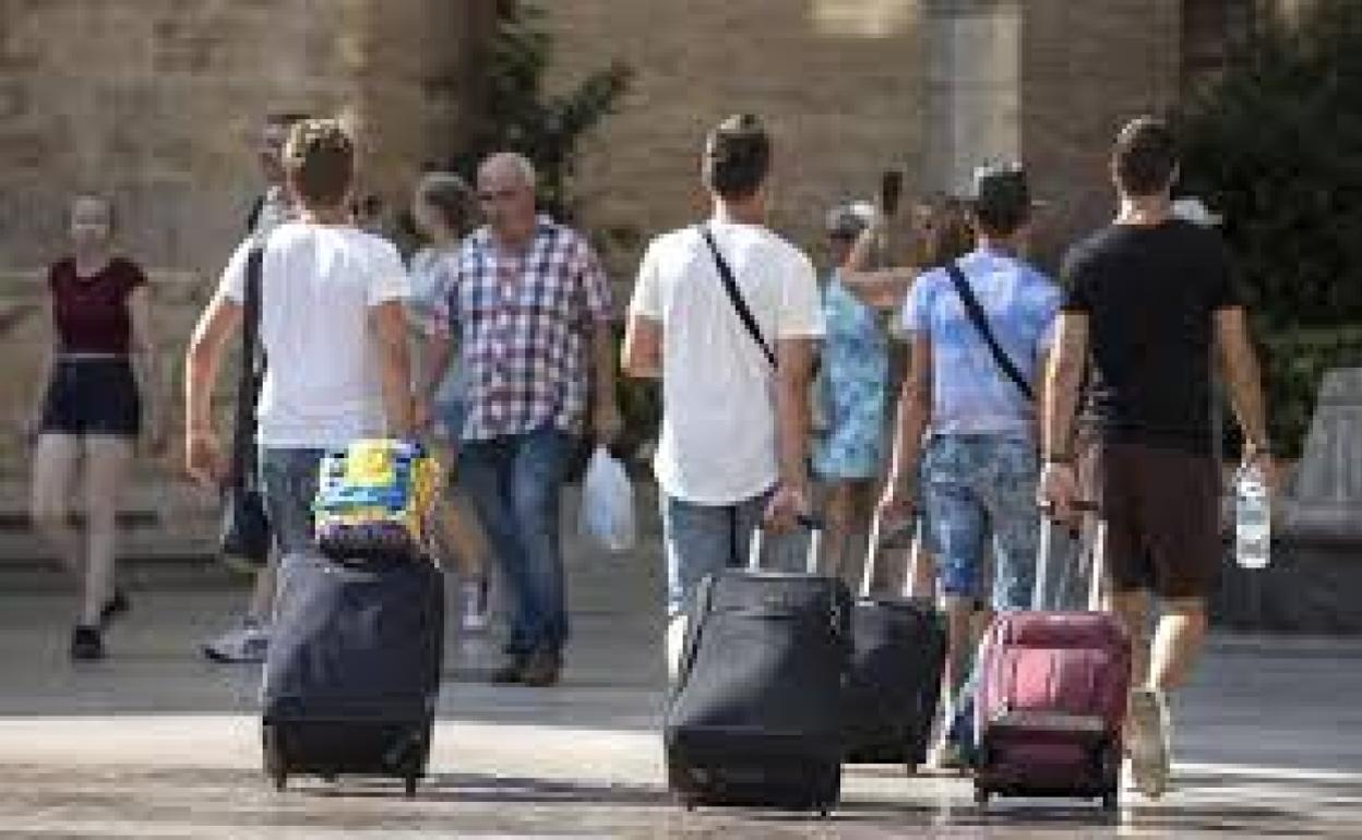 León lidera el número de turistas con un incremento del 5% en nueve meses llegando a 1,24 millones de viajeros