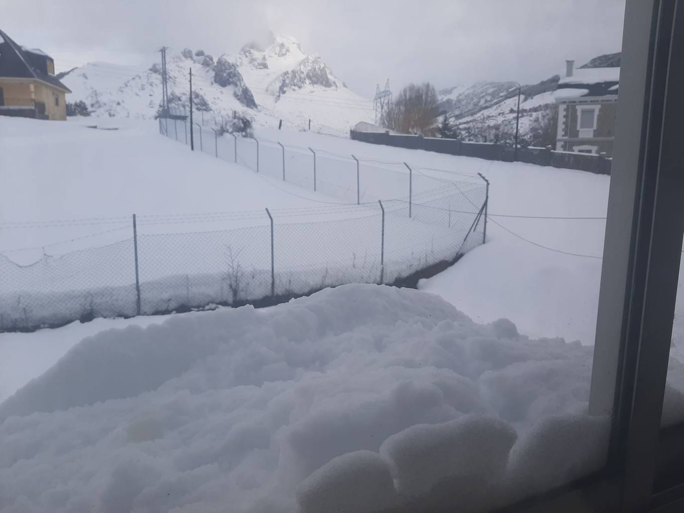 Fotos: Un paisaje invernal en León