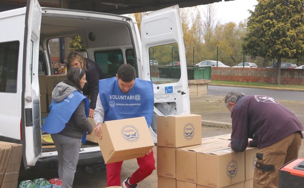 Voluntarios del abnco de Allimentos en León