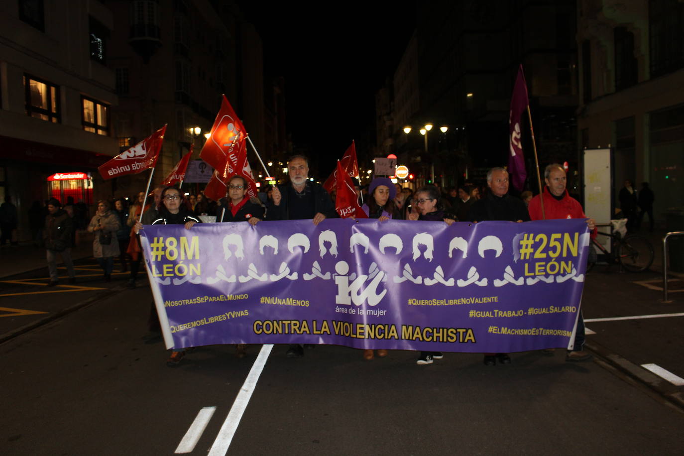 Fotos: Manifestación por el Día Internacional Contra la Violencia Machista