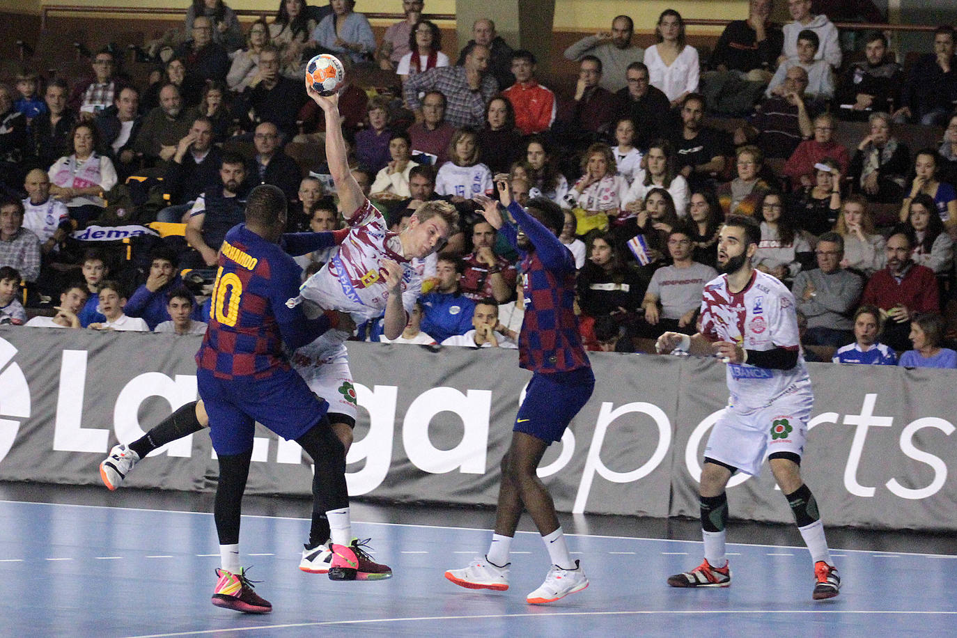 Fotos: Las imágenes del Abanca Ademar-Barça