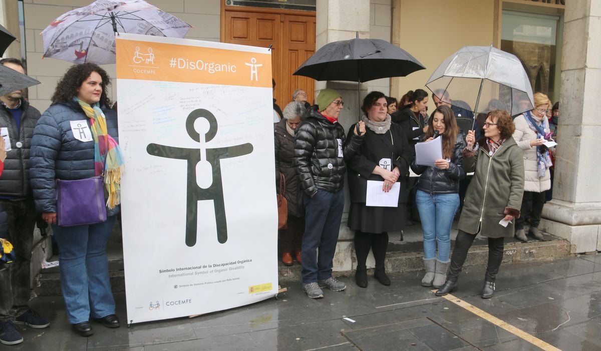 Fotos: Presentación del símbolo internacional de la discapacidad orgánica