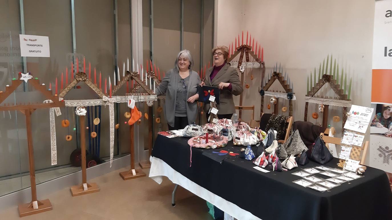 Fotos: El mercadillo solidario llega a Espacio León