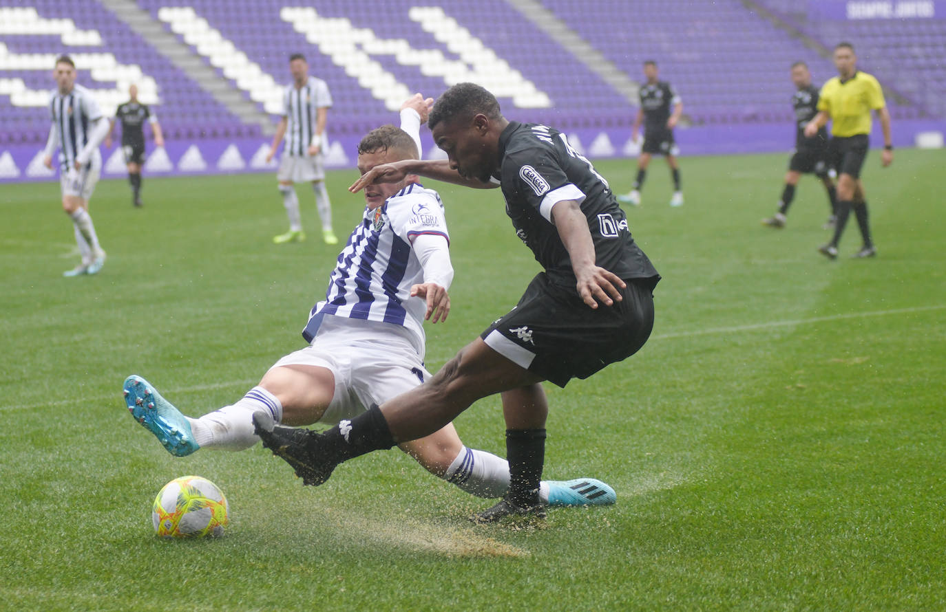 Fotos: Las imágenes del Valladolid B-Cultural