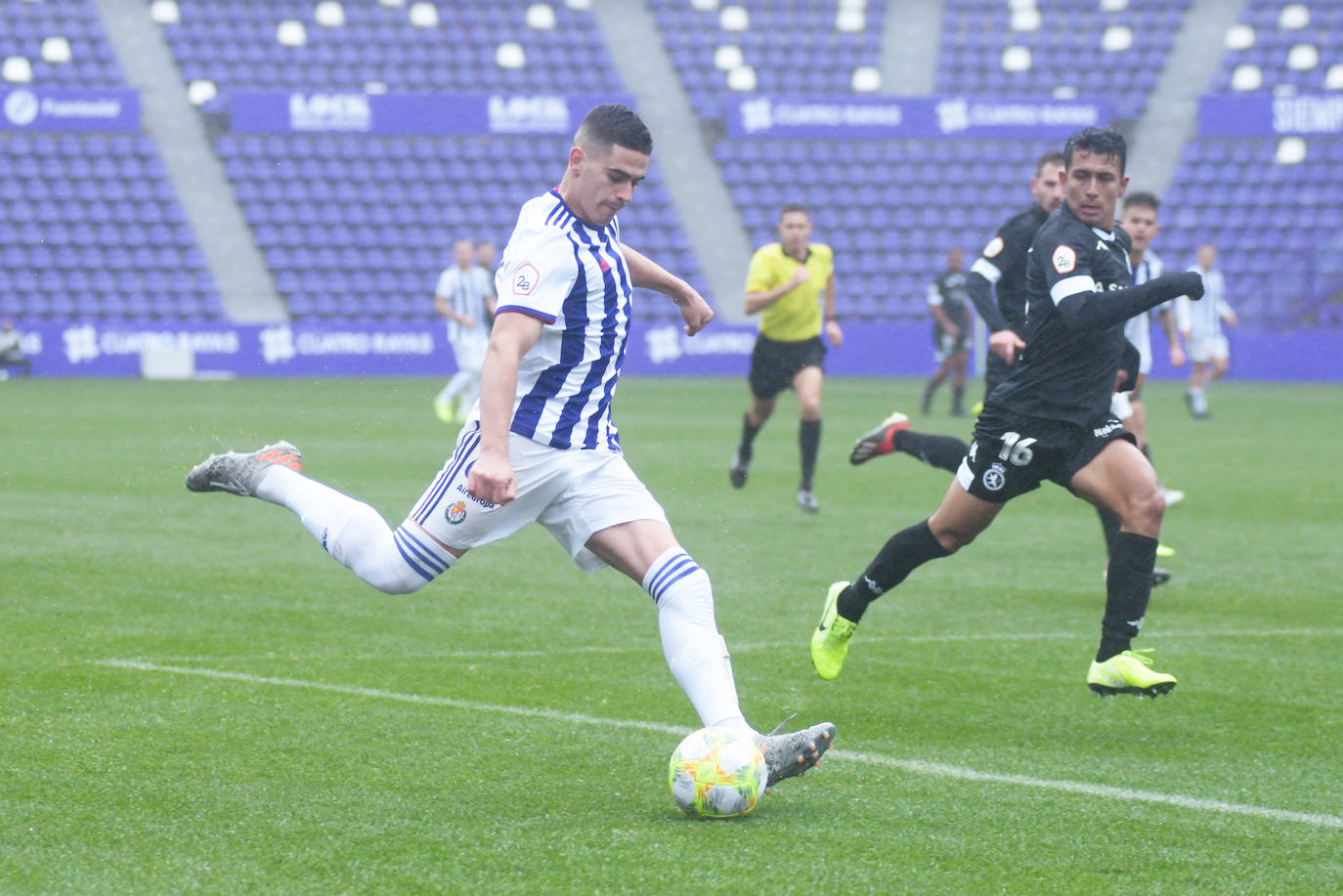 Fotos: Las imágenes del Valladolid B-Cultural