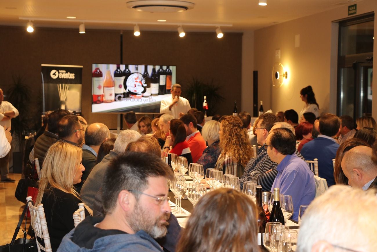 Bodegas Gordonzello presenta a la sociedad leonesa la añada del prieto picudo Gurdos 2019.