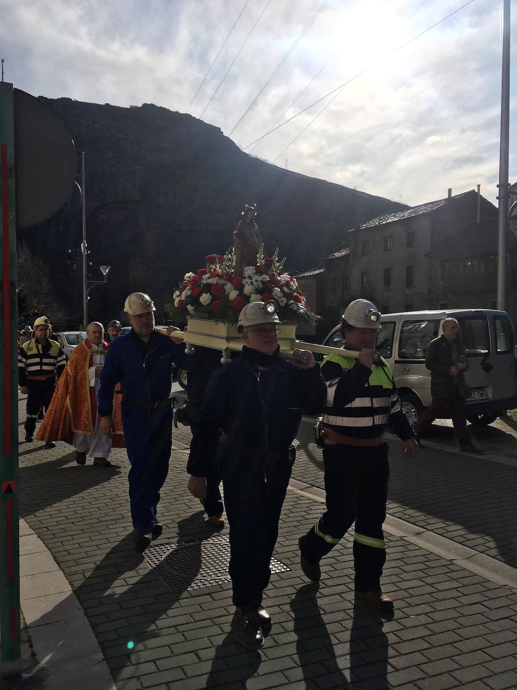 Fotos: Santa Lucía de Gordón celebra Santa Bárbara