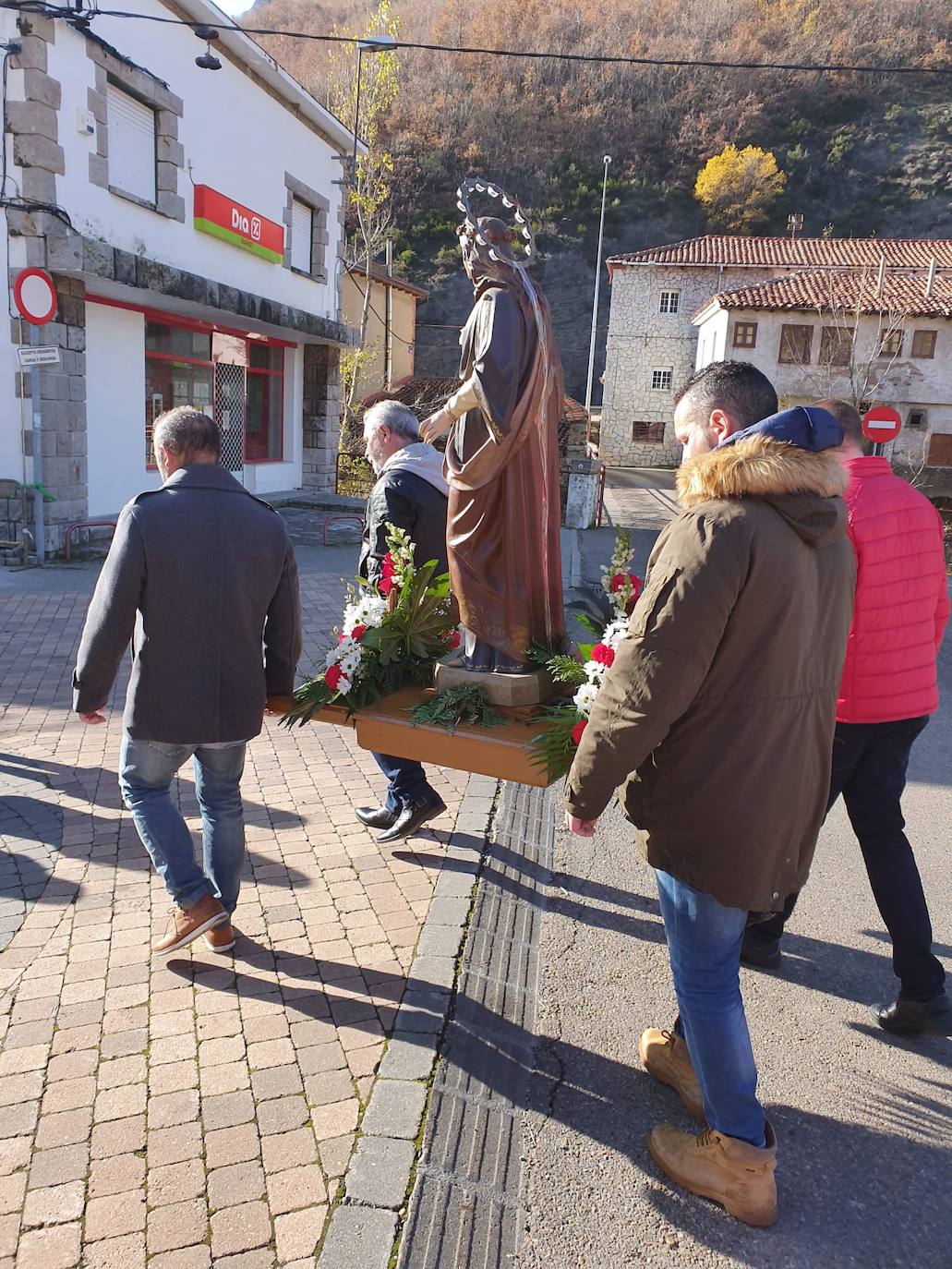 Fotos: Santa Lucía de Gordón celebra Santa Bárbara