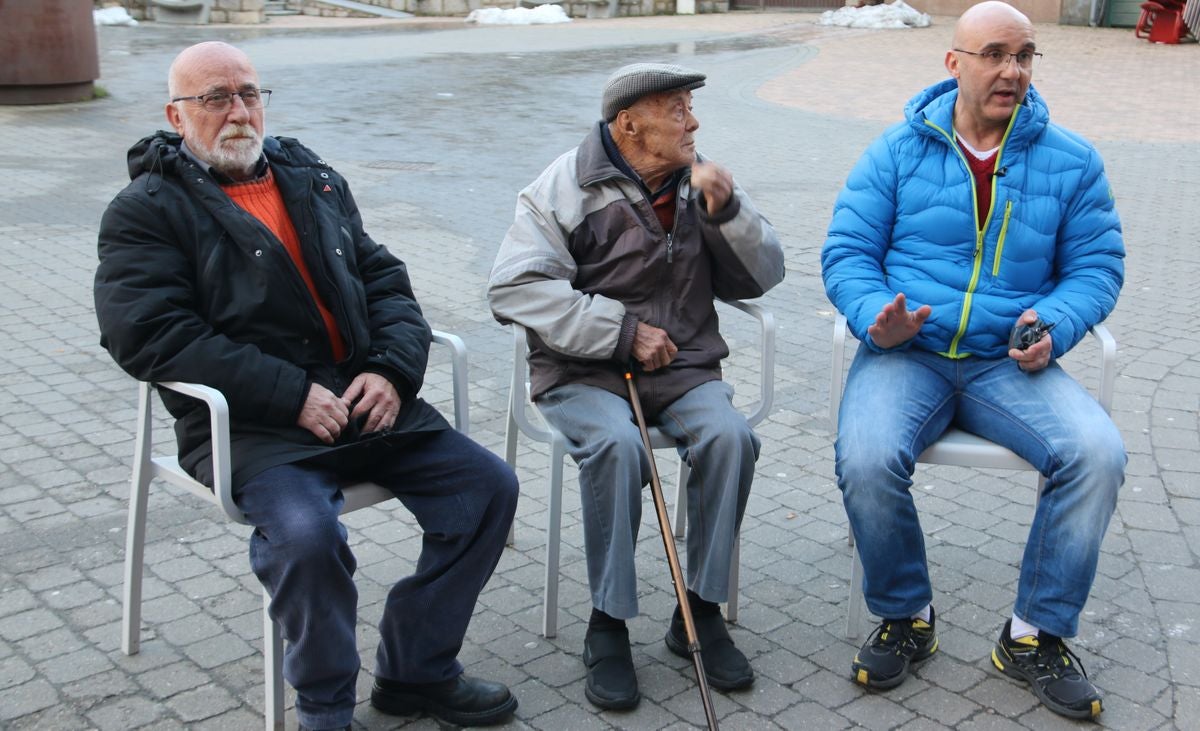 Javi, Pepe y Paco Cañizares, tres generaciones de mineros en Ciñera.