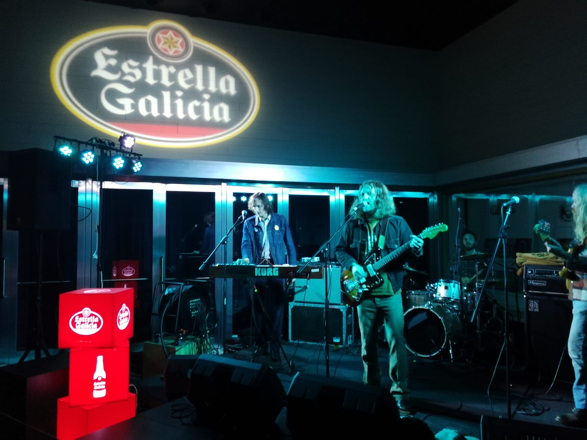 Fotos: El grupo `Blank Tapes´ inaugurá de la XXXI edición del Purple Weekend