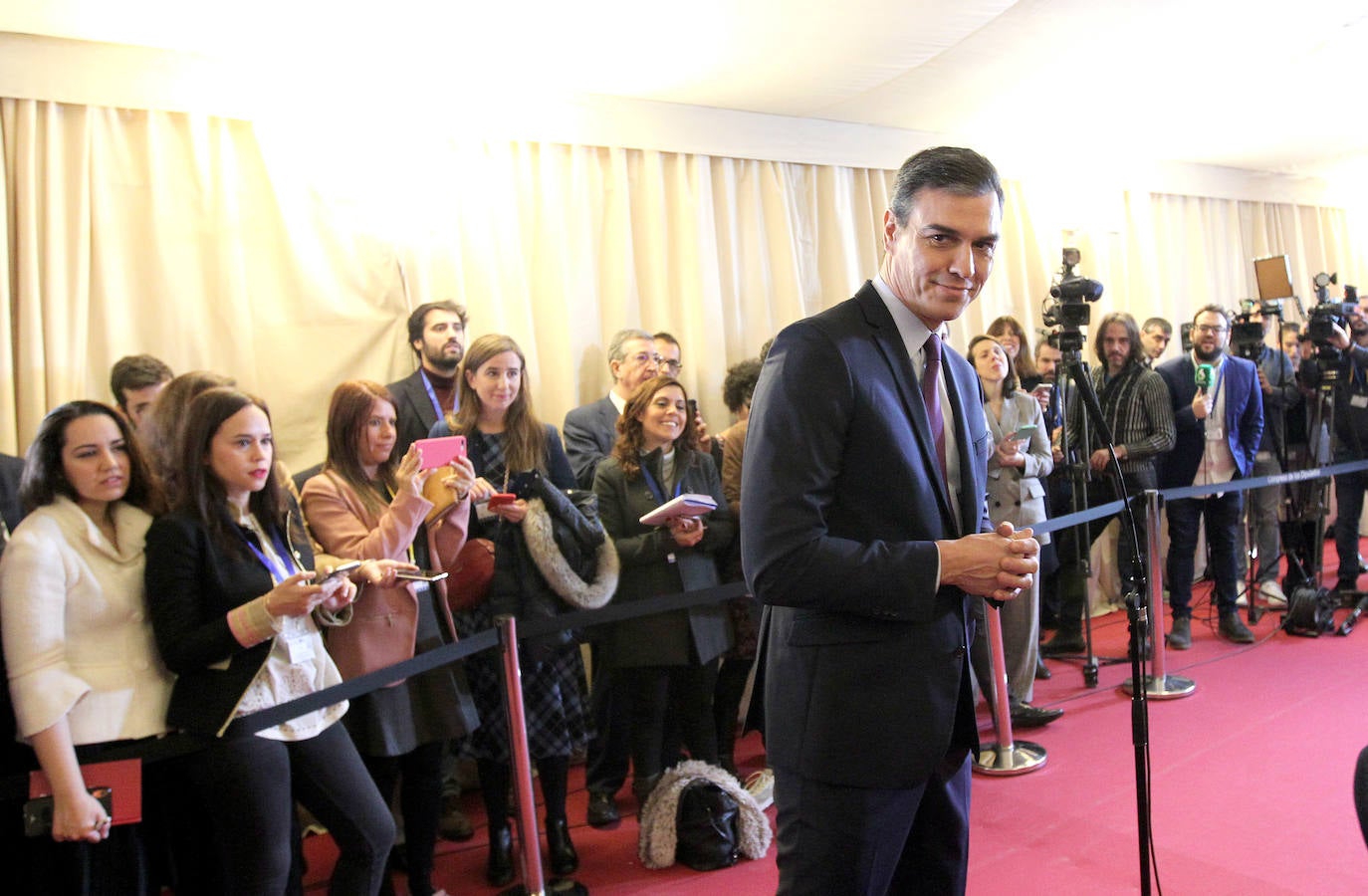 Fotos: El presidente de la Junta asiste a los actos con motivo del Día de la Constitución española