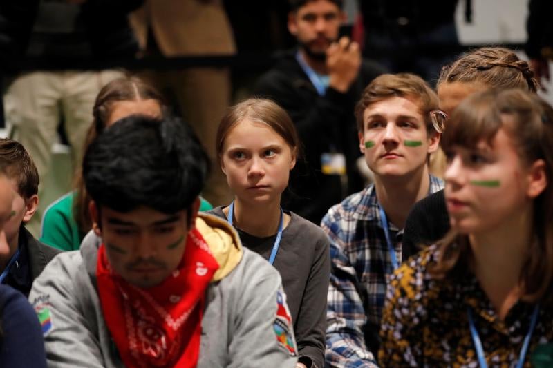 Fotos: Greta Thunberg se une a la sentada por la inacción contra la emergencia climática