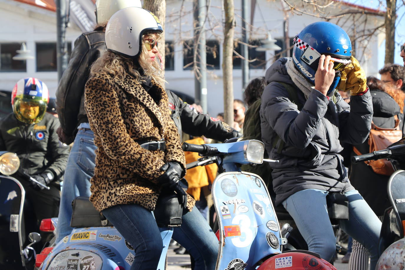 Fotos: Scooters y Lambrettas toman el Espacio Vías