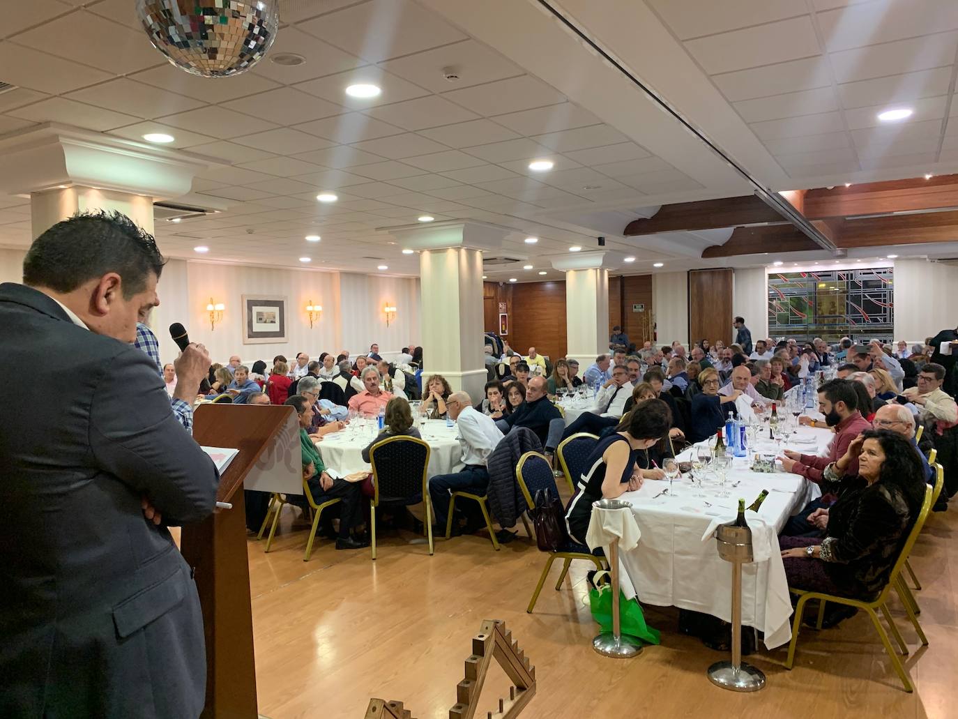 Fotos: UPL reivindica León en su comida navideña